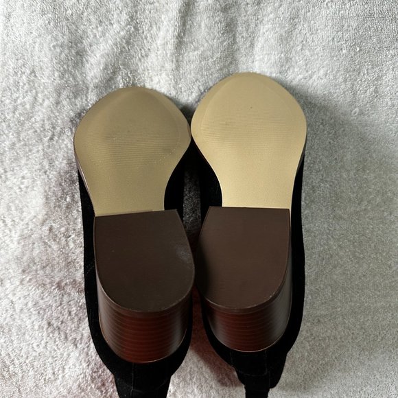 Gap Chelsea Boot - Picture 2 of 2